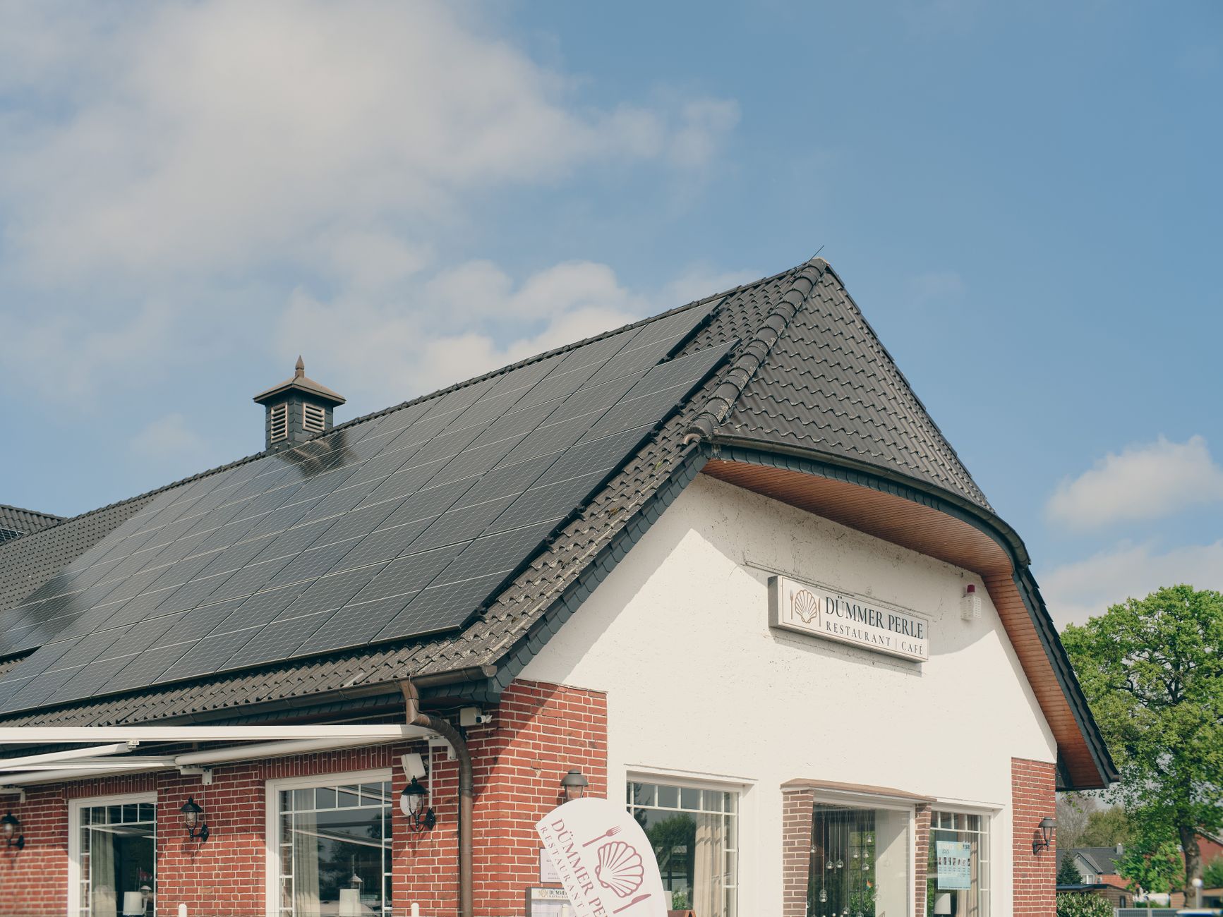 solar panels and installation: UK commercial installation specialists